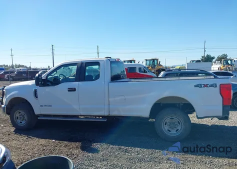 2021 Ford F-250 Xl z USA, uszkodzony, nr VIN 1FT7X2BT3MED57176